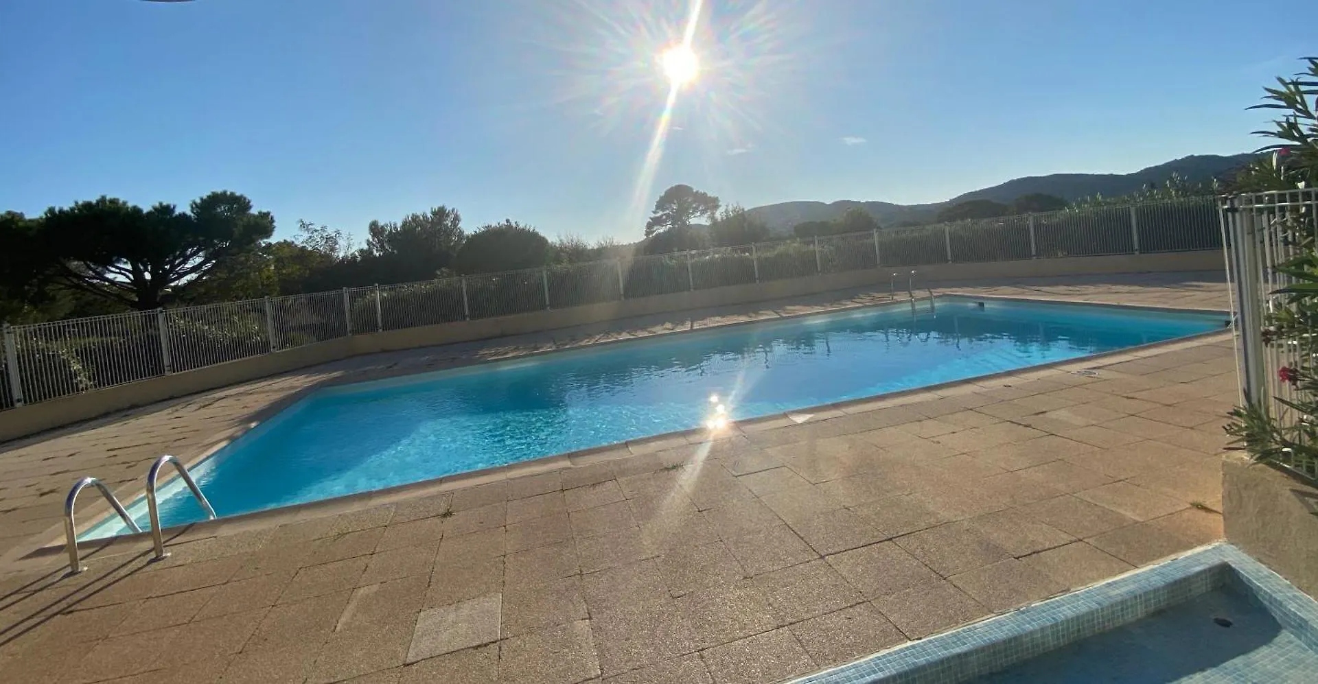 Apartment Studio Climatise Vue Mer A Proximite De La Plage Saint-Raphael